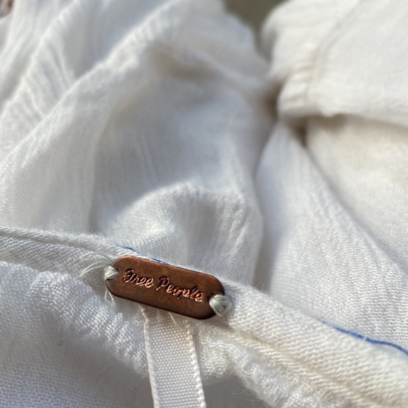 Free Prople Te Almo flowy bell sleeved tunic/dress w/ great embroidered flowers - Picture 10 of 15